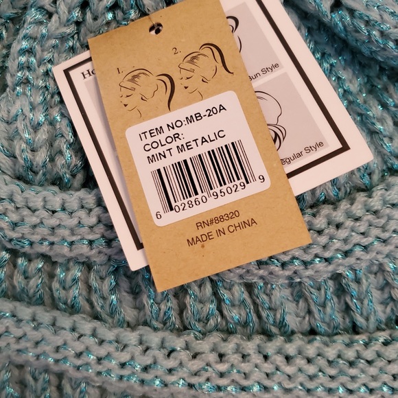 C.C Messy Bun Beanie, NWT, Soft Teal - Picture 6 of 8